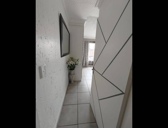 2 BEDROOM PROPERTY TO RENT IN SONNEVELD